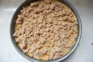 crumble cake layer
