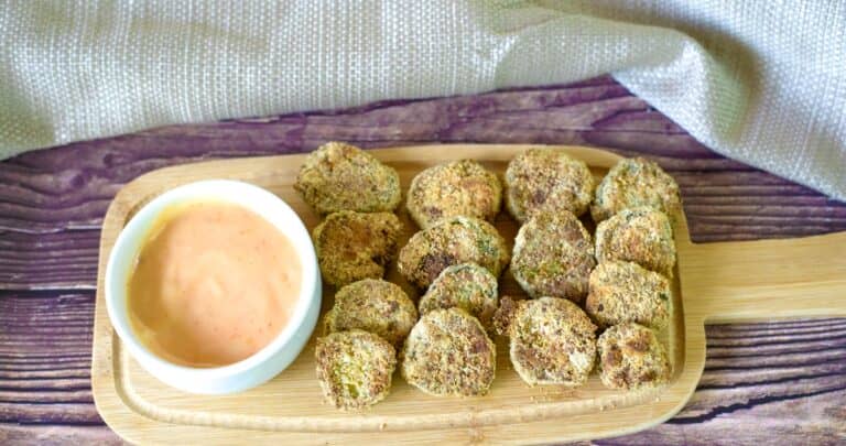 fried pickle slices