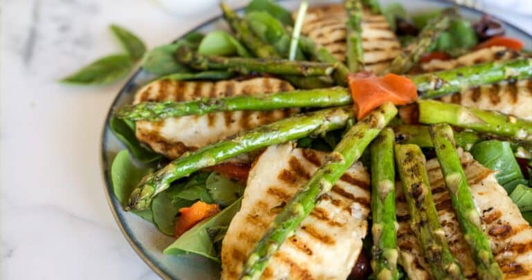 halloumi asparagus salad
