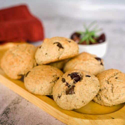 rosemary olive bread rolls