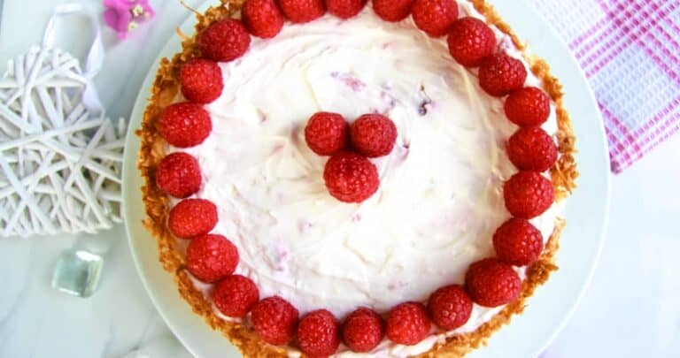 raspberry coconut cheesecake