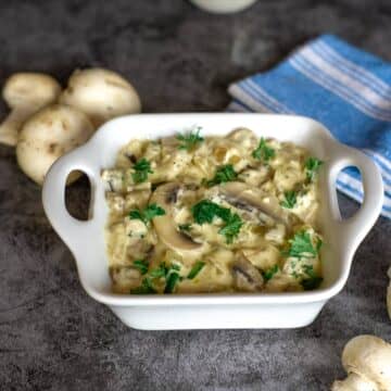 sliced mushroom sauce