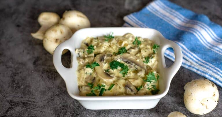 sliced mushroom sauce