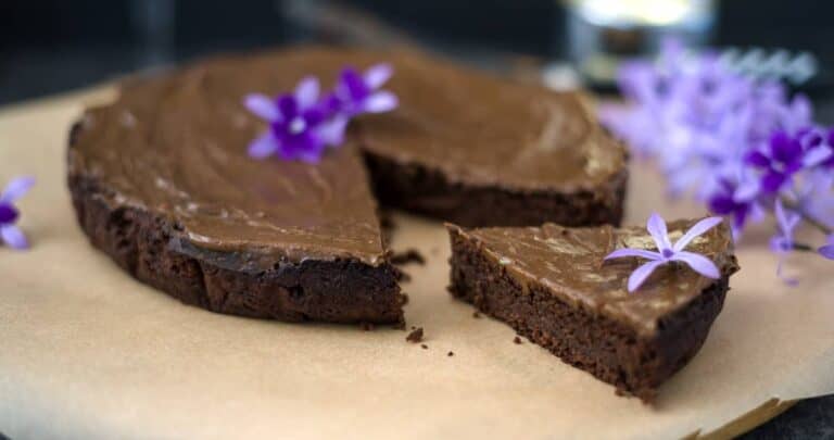 vegan chocolate cake