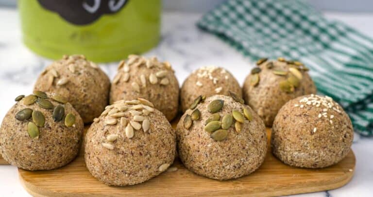vegan keto bread rolls