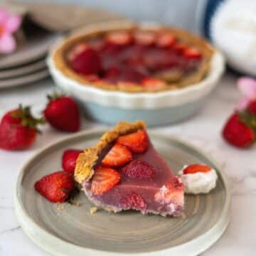 keto strawberry pie slice on a plate